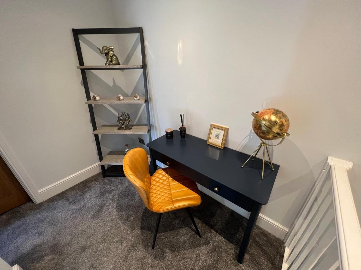 Luxury 2 Bed Apartment Great Location Stoke-on-Trent Экстерьер фото